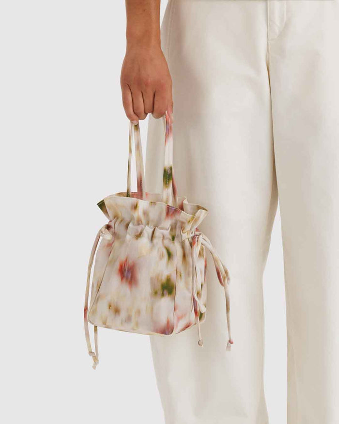 Abstract Floral Nylon Drawstring Bag | BAGGU | Nylon Drawstring Bag
