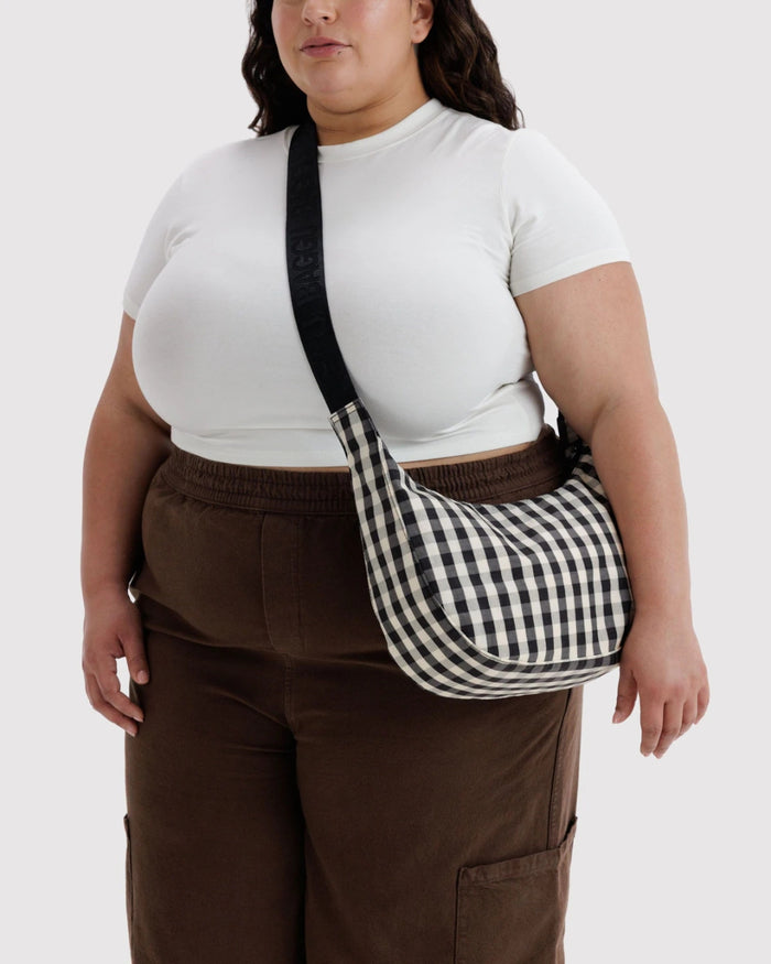 Black and Cream Gingham Medium Nylon Crescent Bag | BAGGU | Medium Nylon Crescent Bag