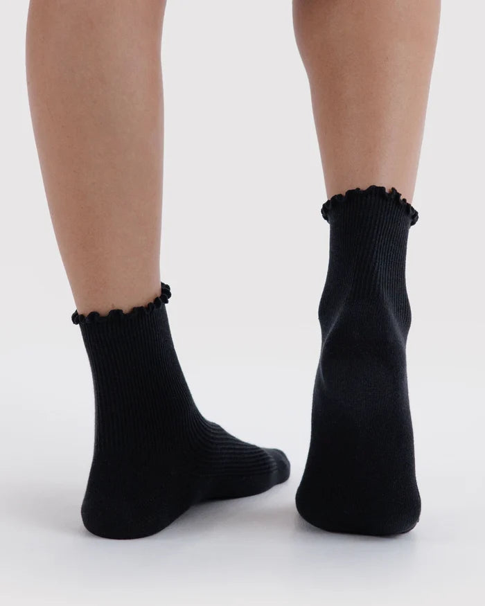 Black Lettuce Edge Sock Set of 2 | BAGGU | Lettuce Edge Sock Set of 2