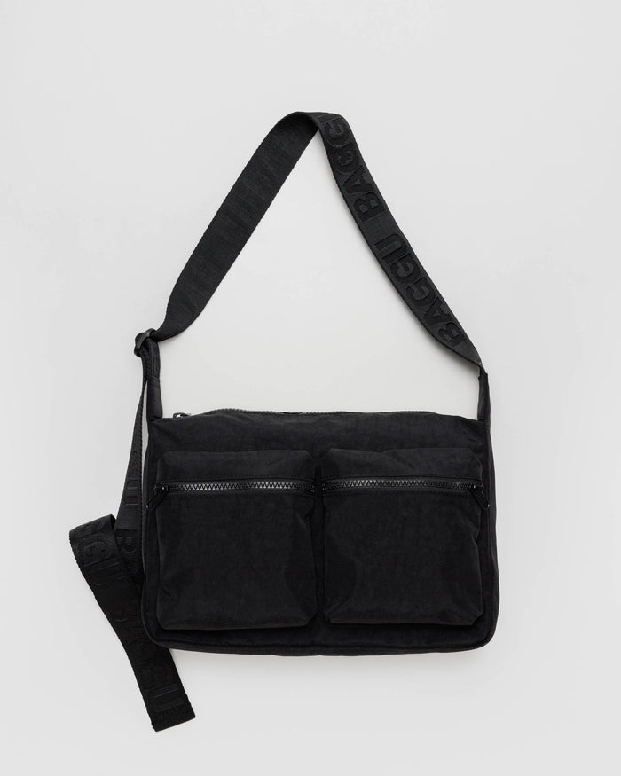 Black Medium Cargo Crossbody | BAGGU | Medium Cargo Crossbody