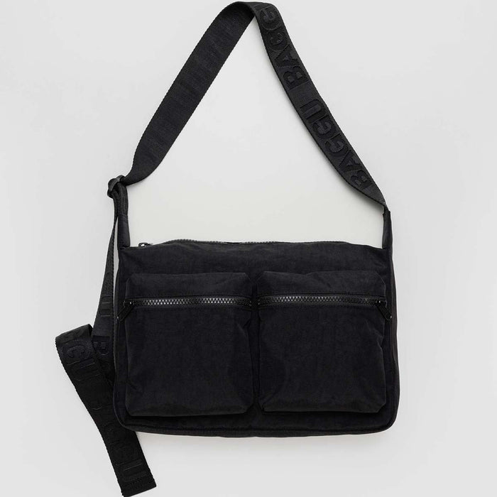 Black Medium Cargo Crossbody | BAGGU | Medium Cargo Crossbody