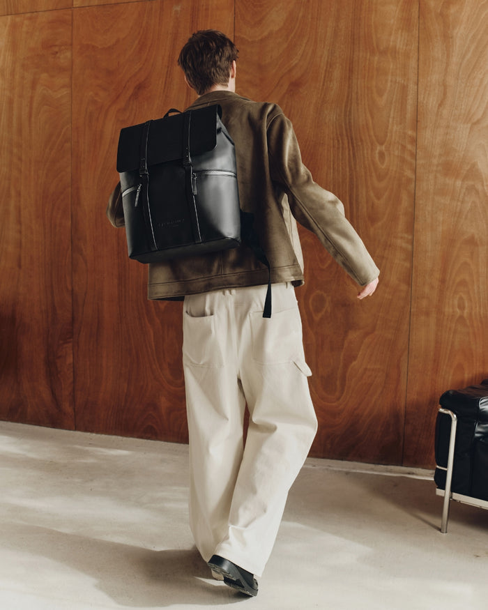 Black Spläsh 2.0 Waterproof 16" Backpack