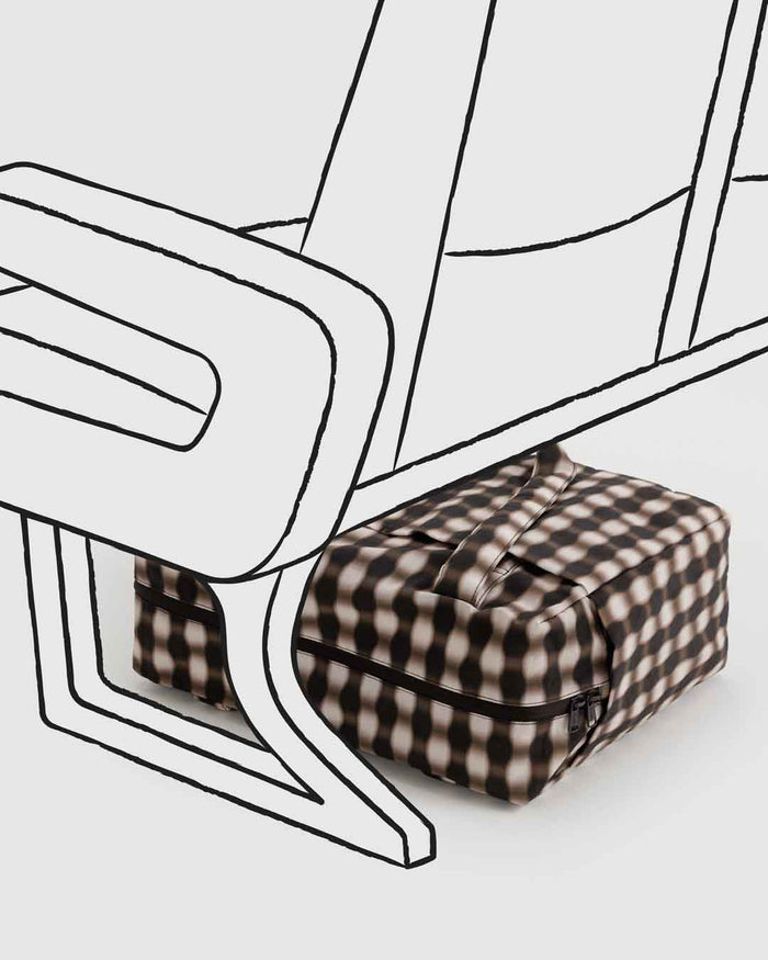 Blurred Gingham Brown Small Cloud Carry-On Bag | BAGGU | Small Cloud Carry-on