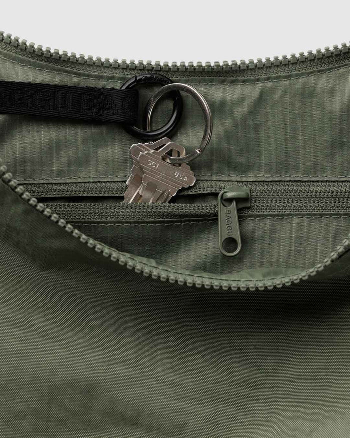 Caper Medium Nylon Crescent Bag | BAGGU | Medium Nylon Crescent Bag