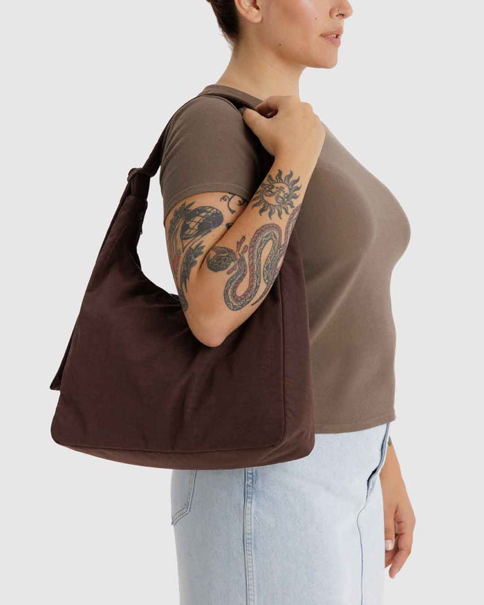 Coffee Nylon Shoulder Bag | BAGGU | Nylon Shoulder Bag