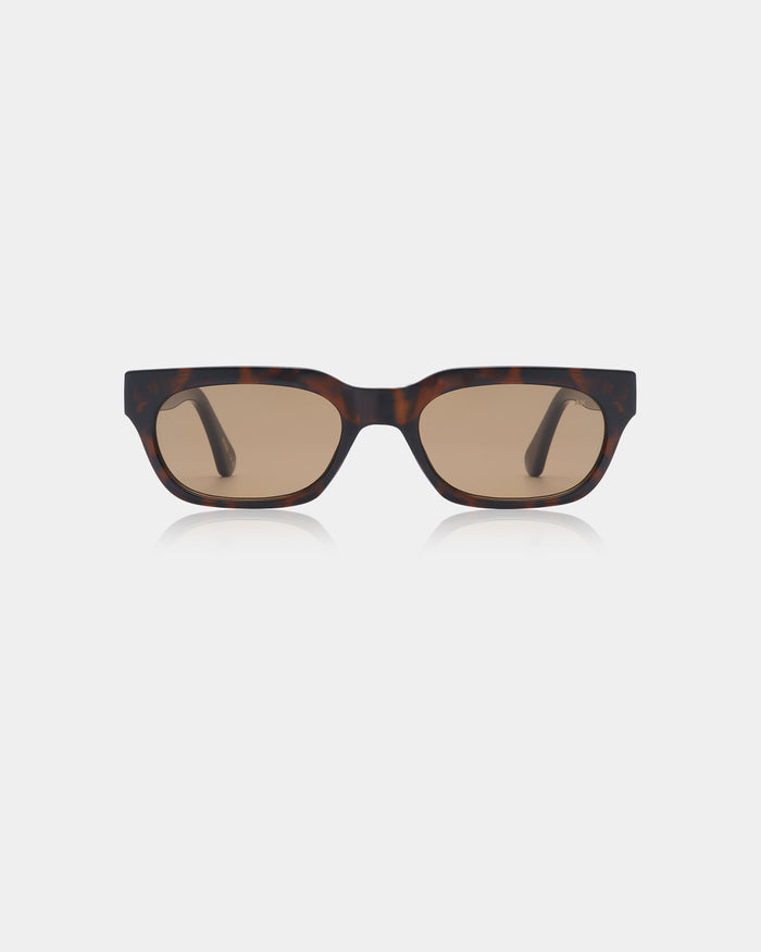 Demi Tortoise (L.Brown Lens) Bror Sunglasses
