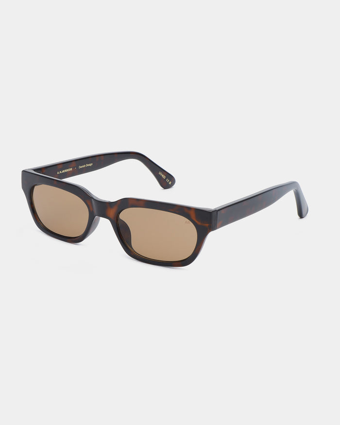 Demi Tortoise (L.Brown Lens) Bror Sunglasses