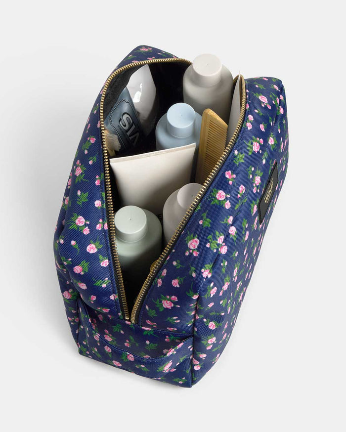 Edith Large Toiletry Bag