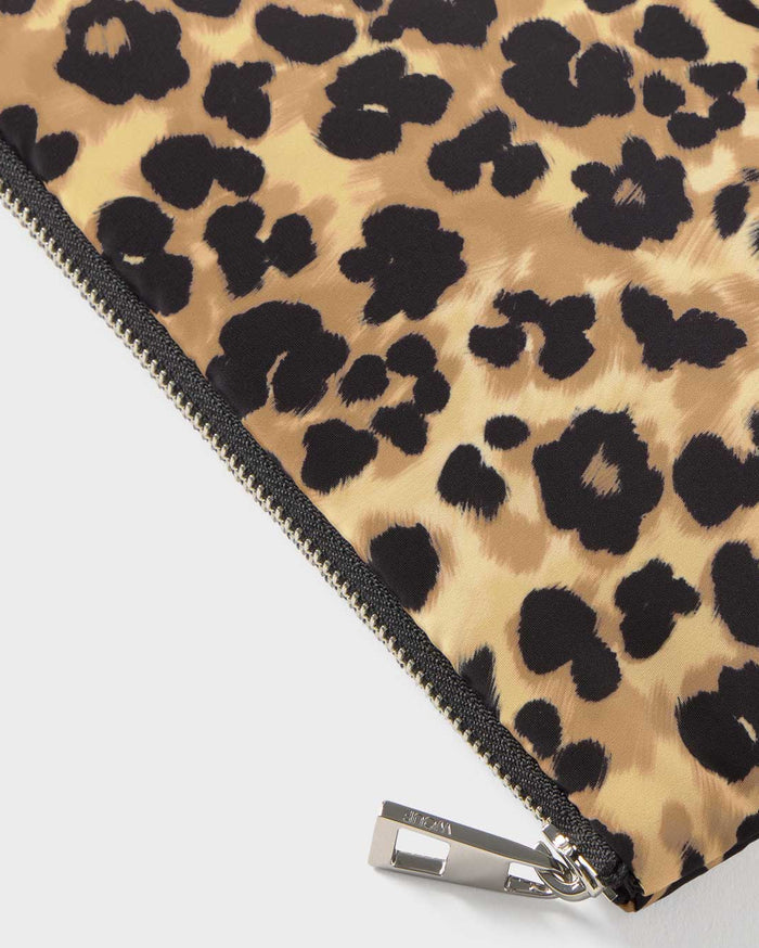 Feline Pouch