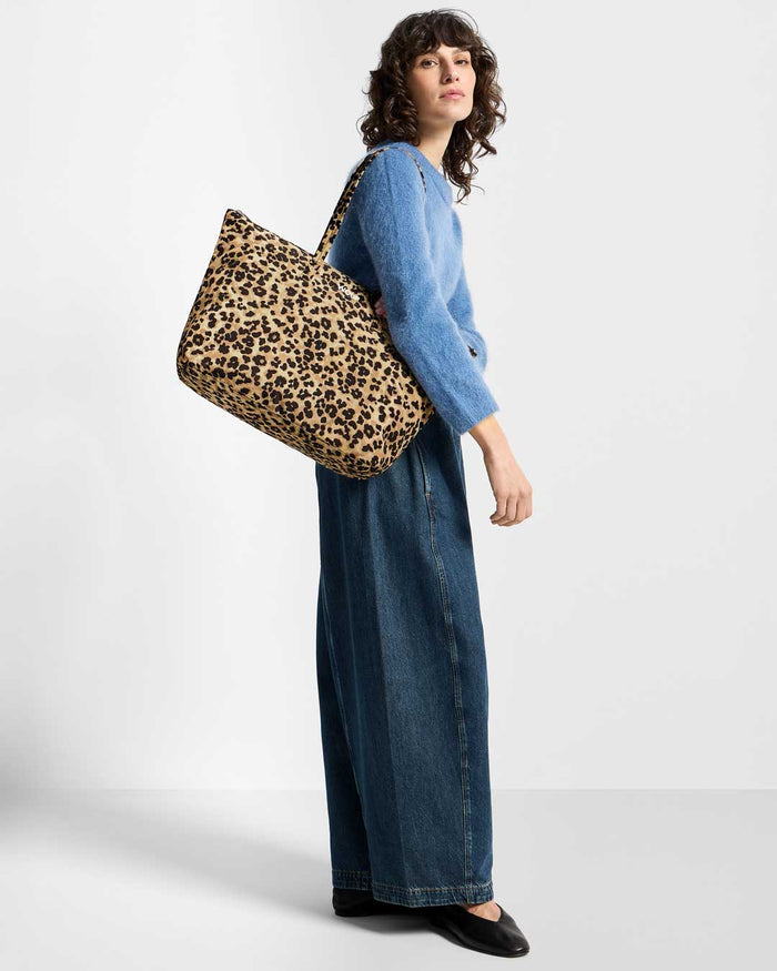 Feline Shopper Tote Bag