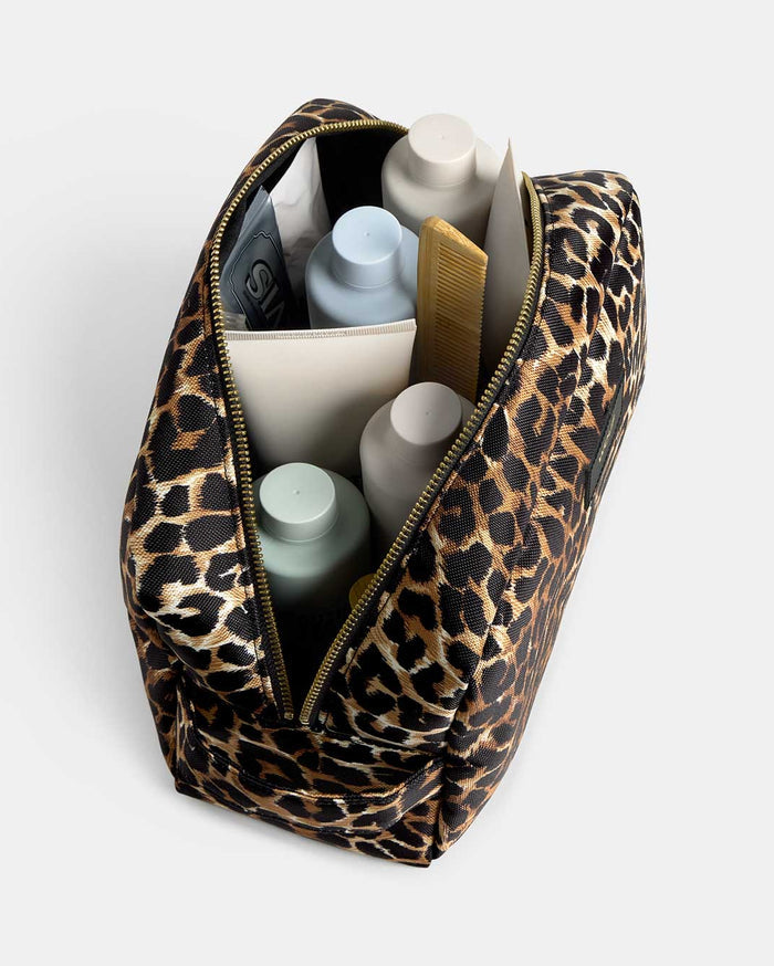 Icon Large Toiletry Bag