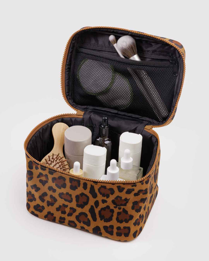 Leopard Large Cosmetic Case | BAGGU | Large Cosmetic Case