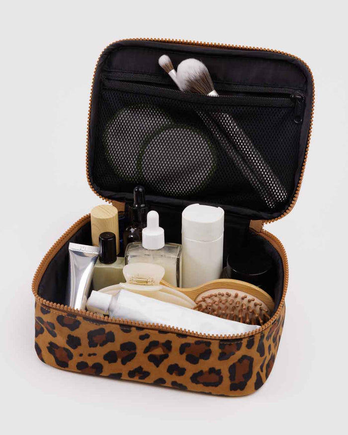 Leopard Small Cosmetic Case | BAGGU | Small Cosmetic Case