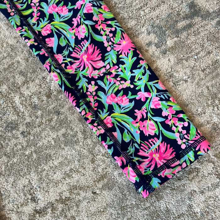 Lilly Pulitzer Girls Mini Weekender Luxletic Legging Low Tide Navy Garden Variety L 8-10