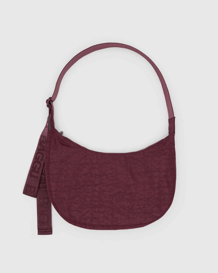 Mahogany Medium Nylon Crescent Bag | BAGGU | Medium Nylon Crescent Bag