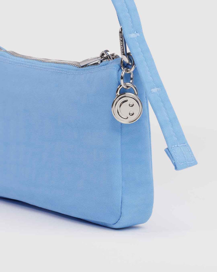 Piscine Nylon Pochette | BAGGU | Nylon Pochette