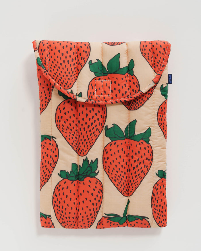 Strawberry 16" Puffy Laptop Sleeve | BAGGU | Puffy Laptop Sleeve 16"