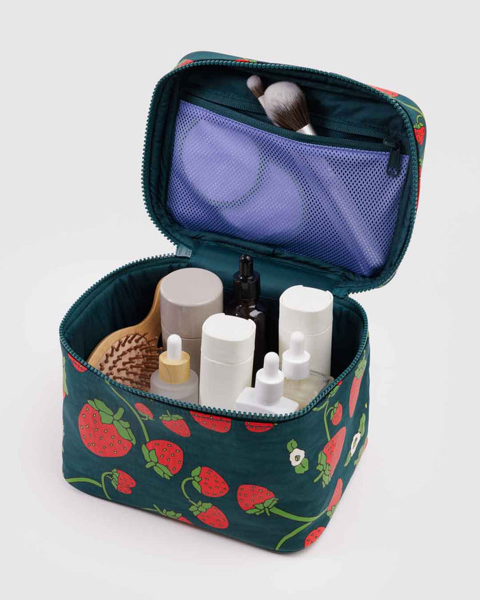Strawberry Blossom Large Cosmetic Case | BAGGU | Large Cosmetic Case
