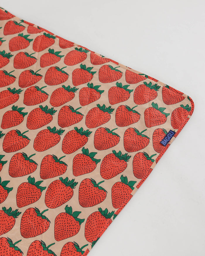 Strawberry Puffy Picnic Blanket | BAGGU | Picnic Blanket